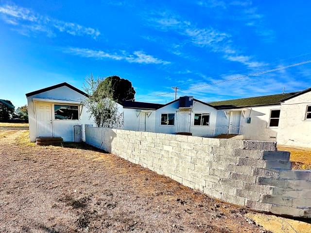 409 SW Ave E E
