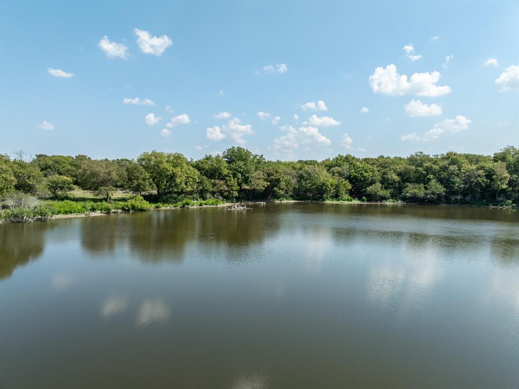 158 Private Road 481