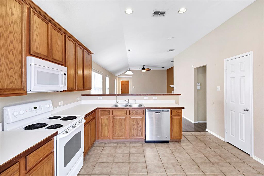 Sendera Ranch - Residential
