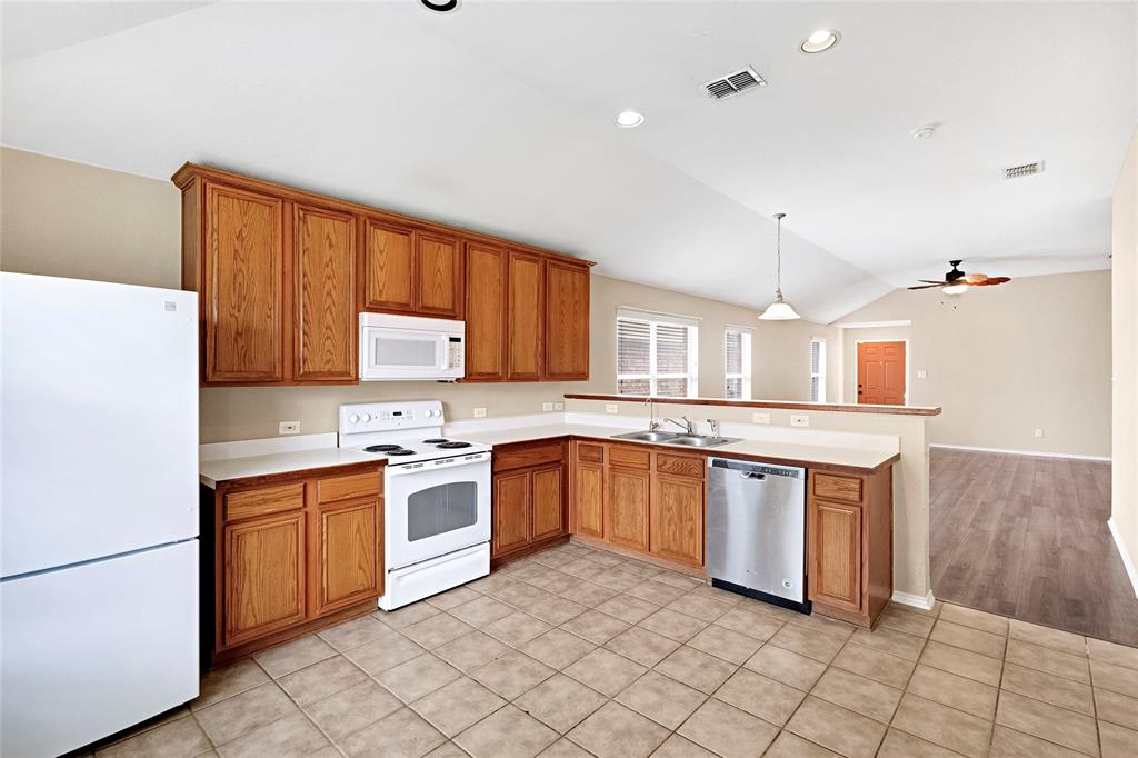 Sendera Ranch - Residential