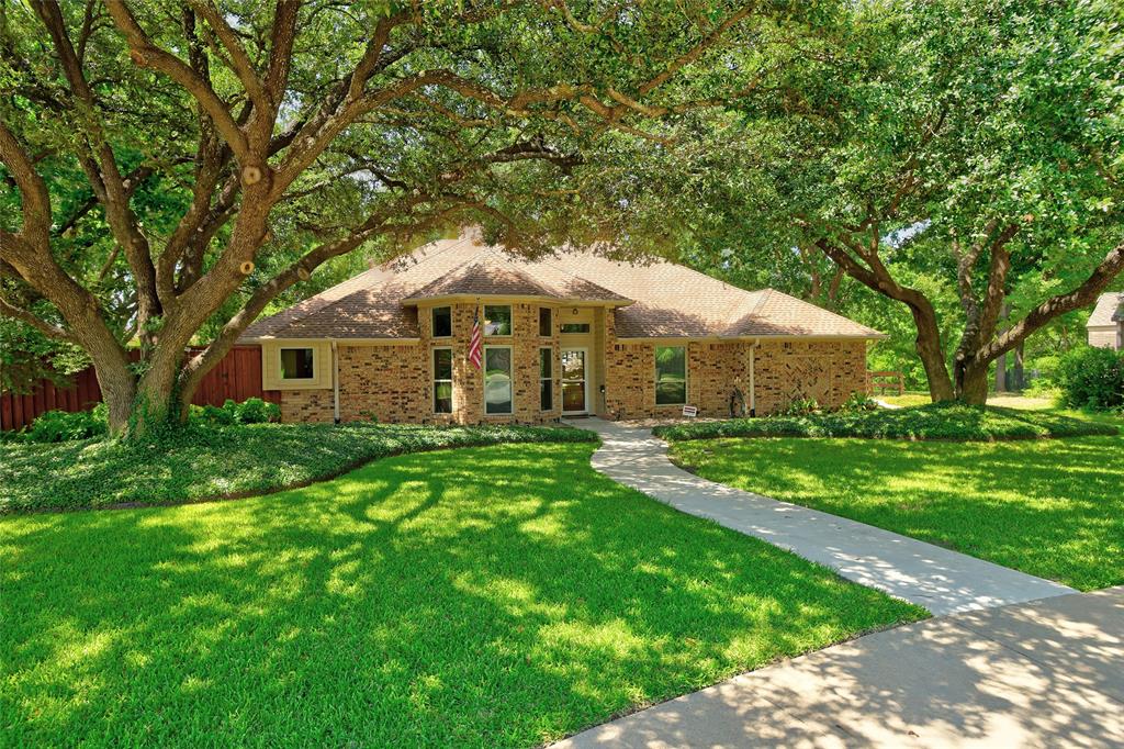 920 Raywood Circle