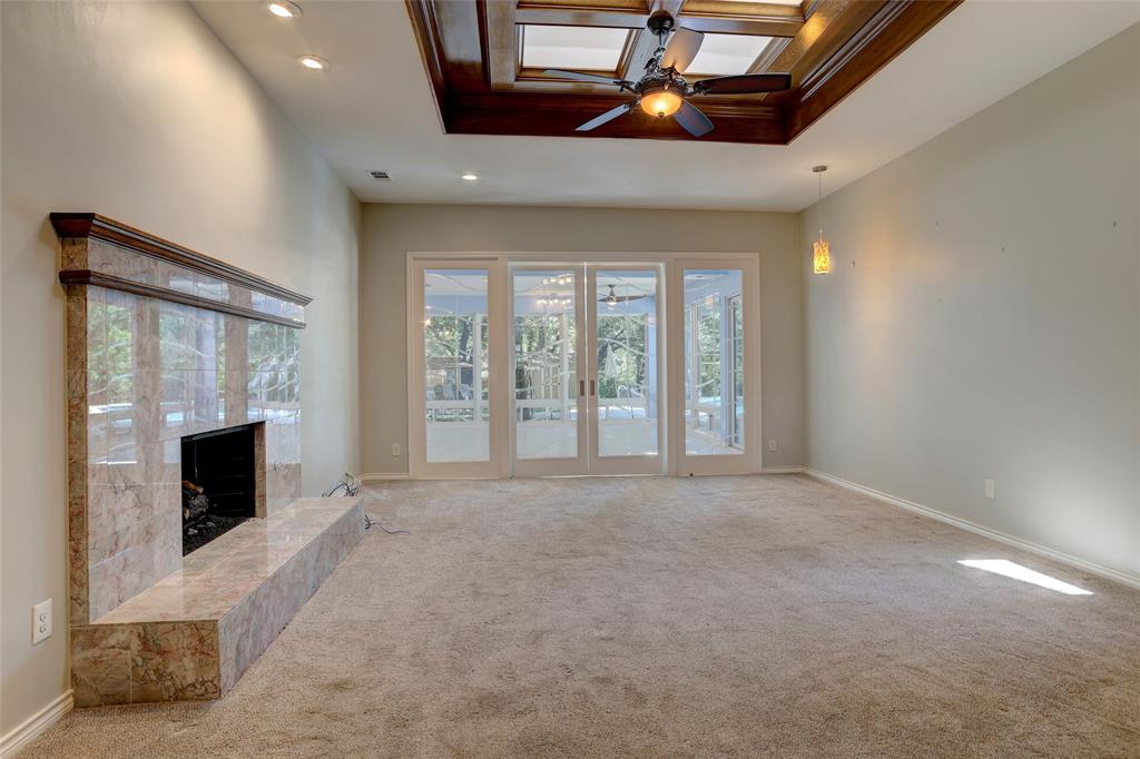 920 Raywood Circle