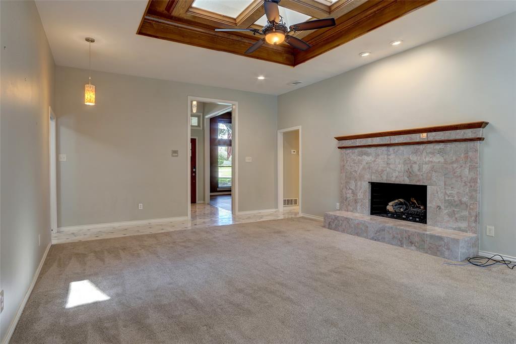 920 Raywood Circle
