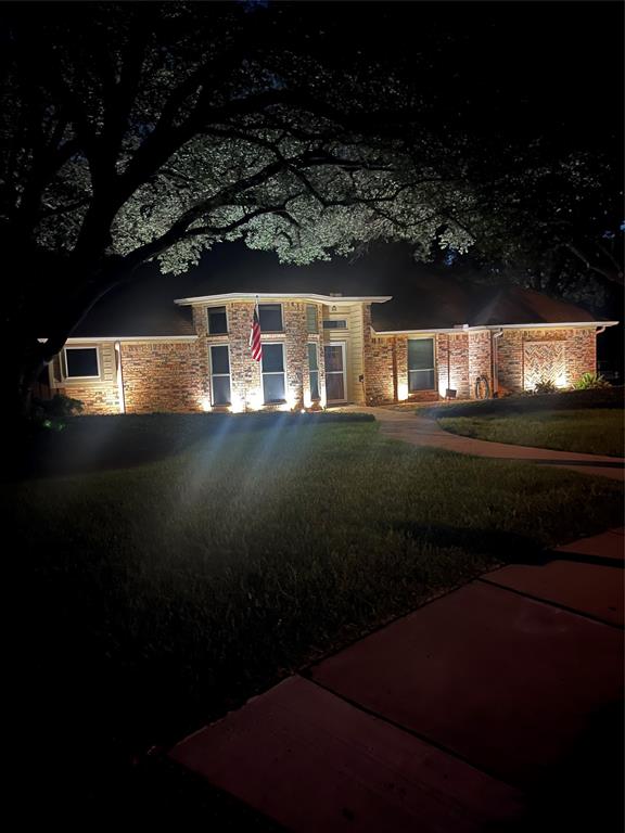 920 Raywood Circle