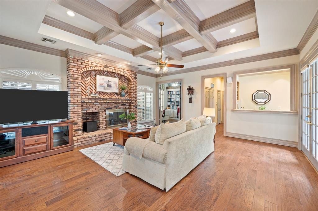 Woodland Hills Colleyville - Residential