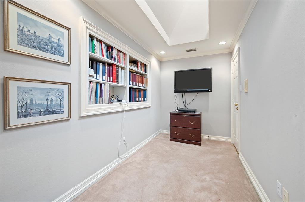 Woodland Hills Colleyville - Residential