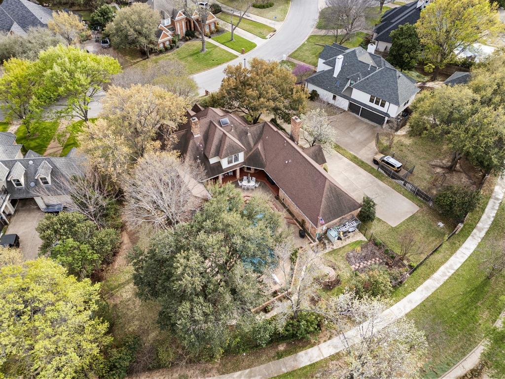 Woodland Hills Colleyville - Residential