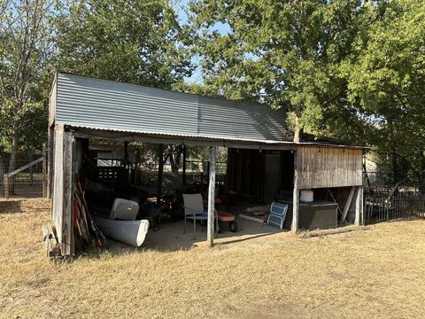 A home in Jacksboro