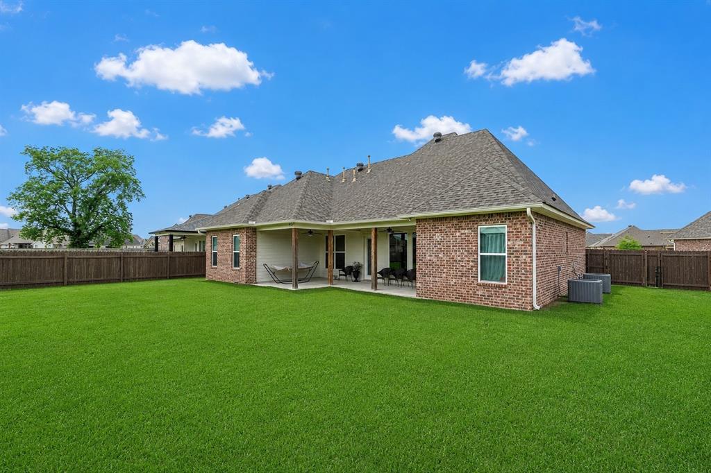 660 Dumaine Drive