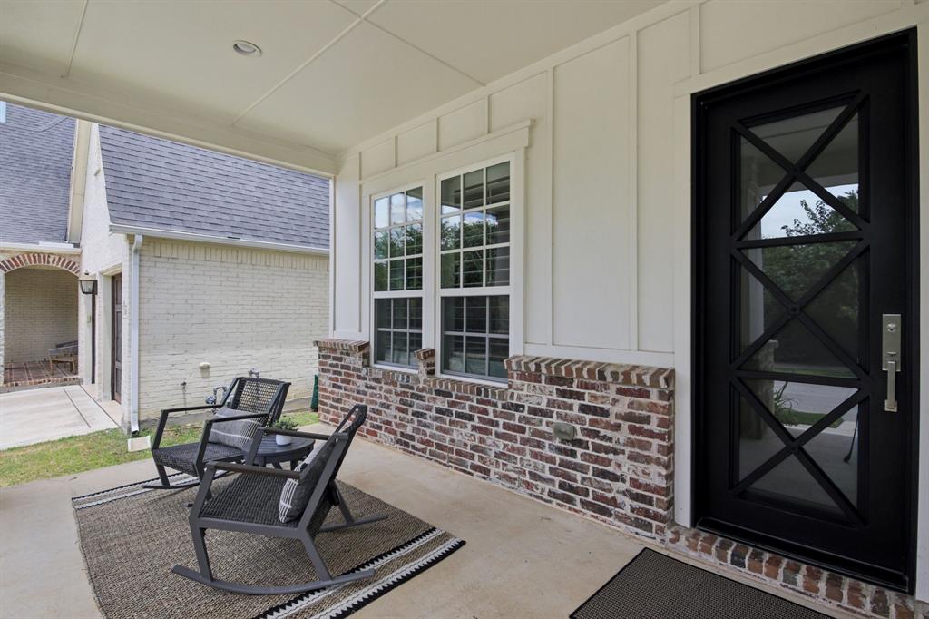 312 Hollow Way