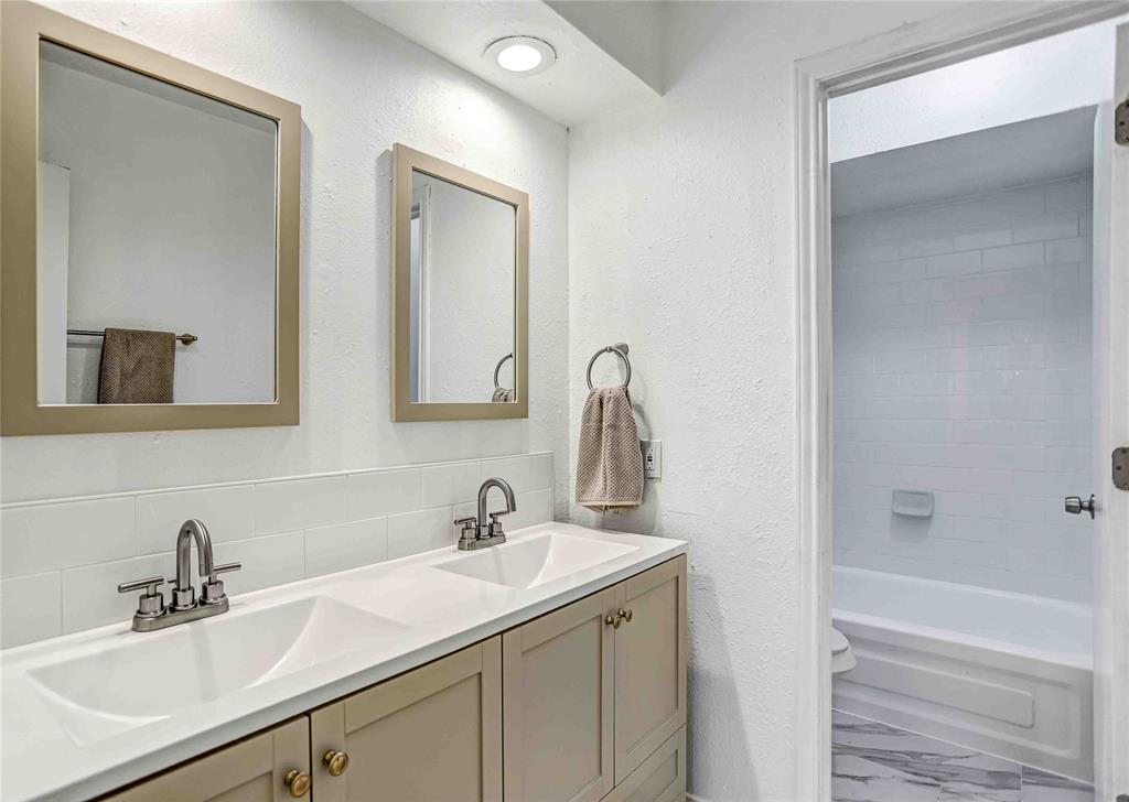 Pecan Bend - Residential Lease