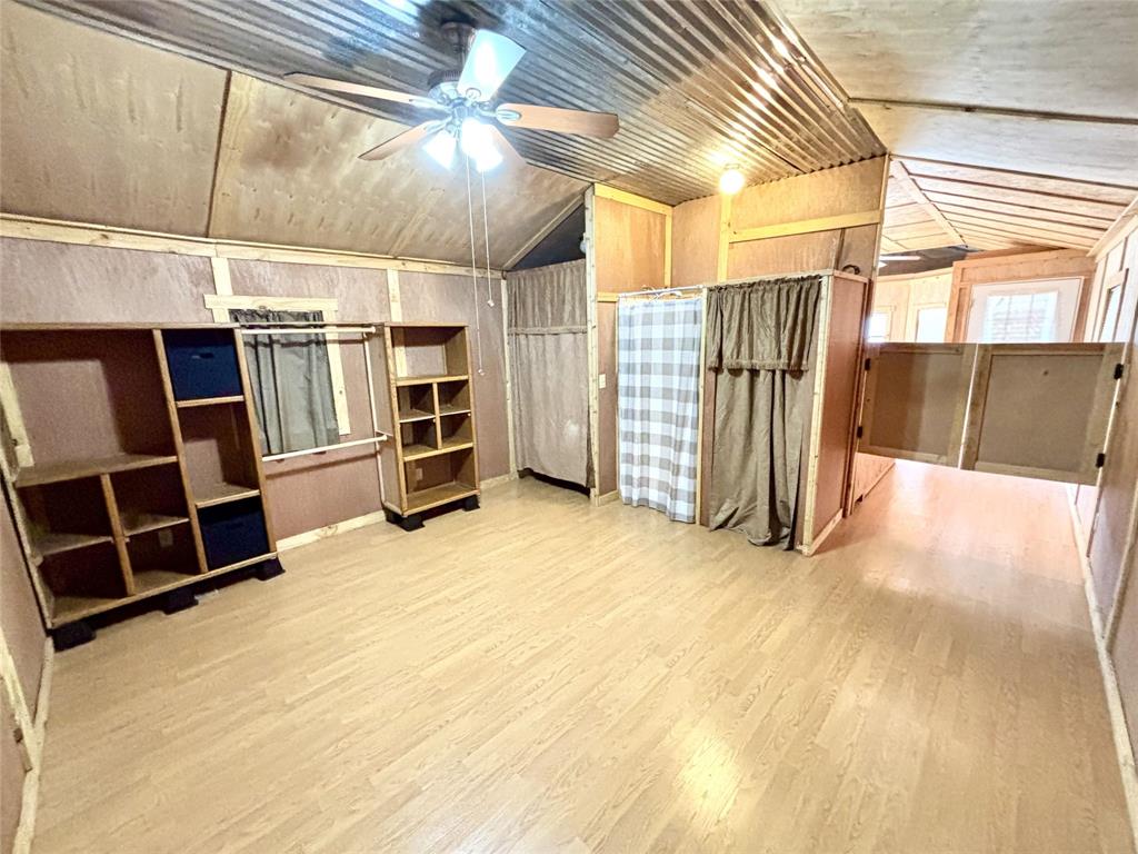 Unit 3, Frontier Shores - Residential