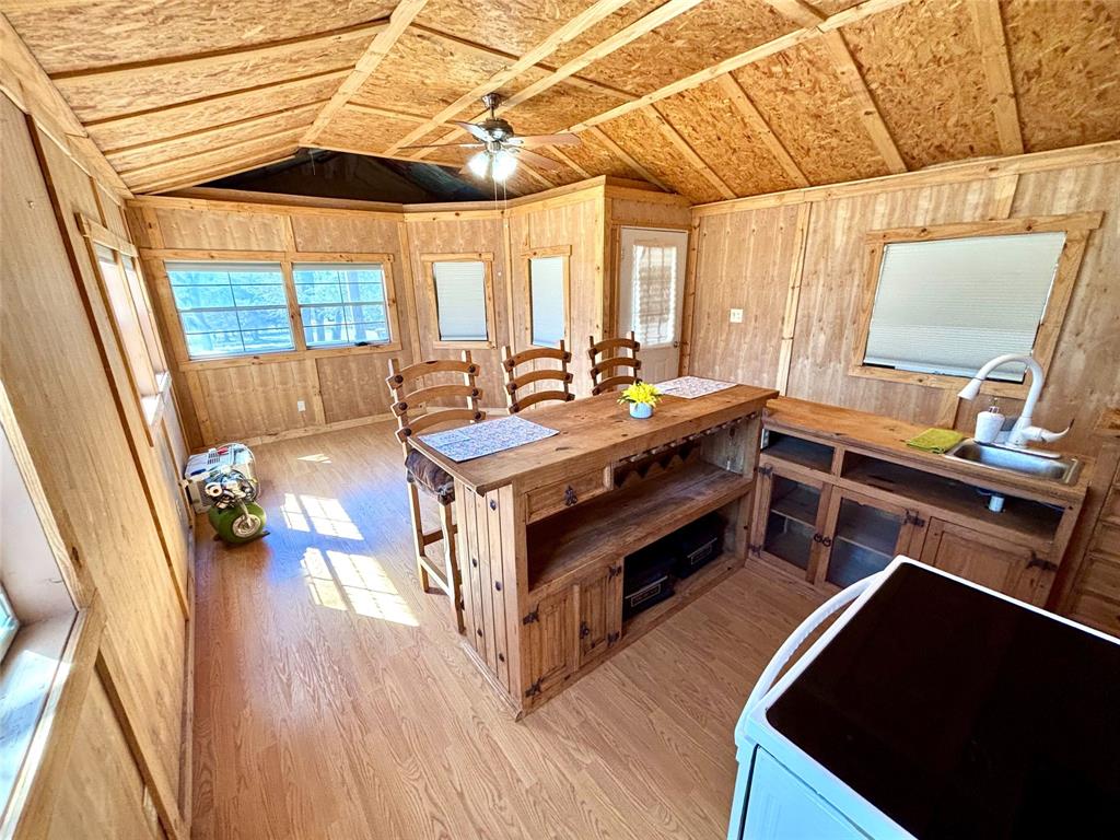 Unit 3, Frontier Shores - Residential