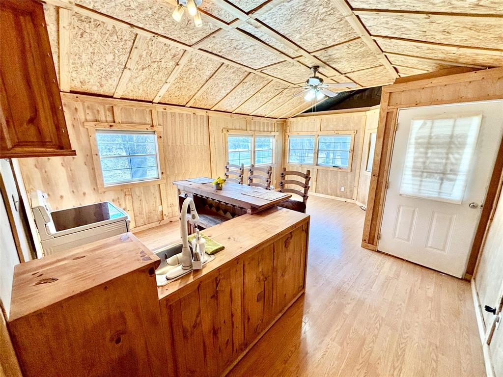 Unit 3, Frontier Shores - Residential