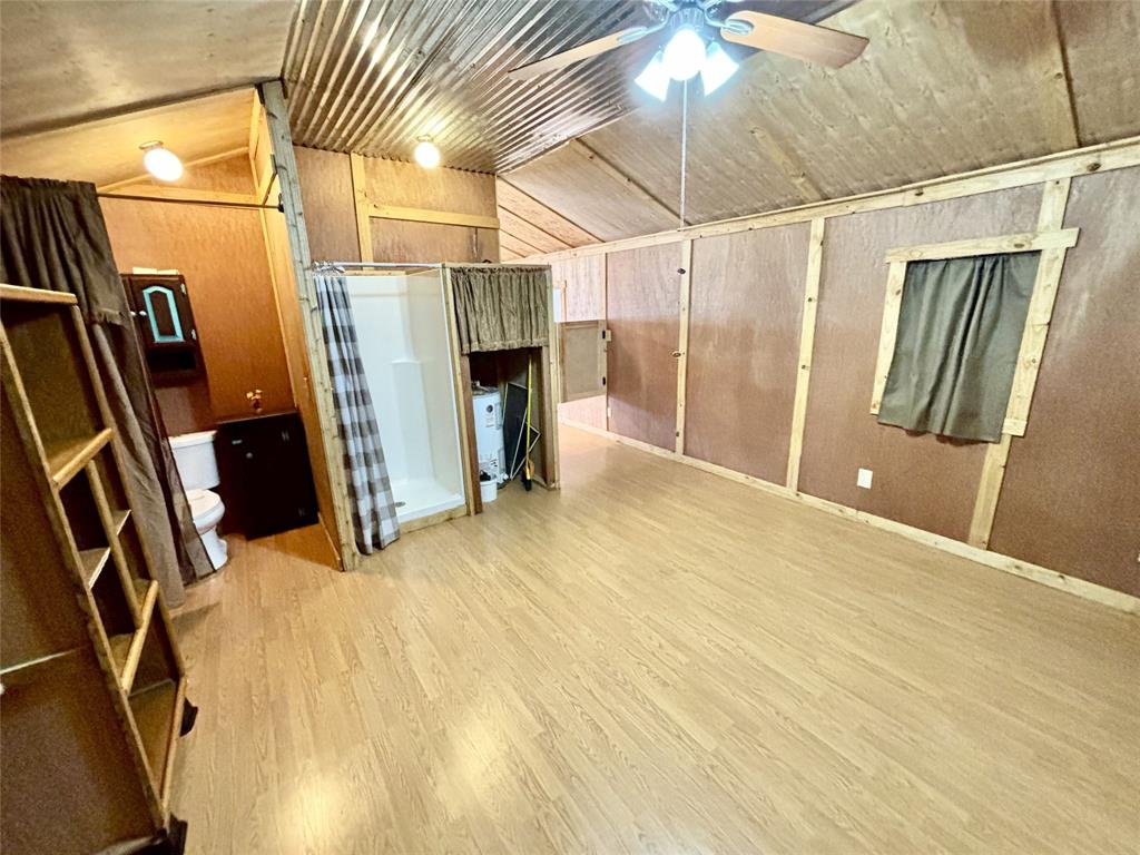 Unit 3, Frontier Shores - Residential