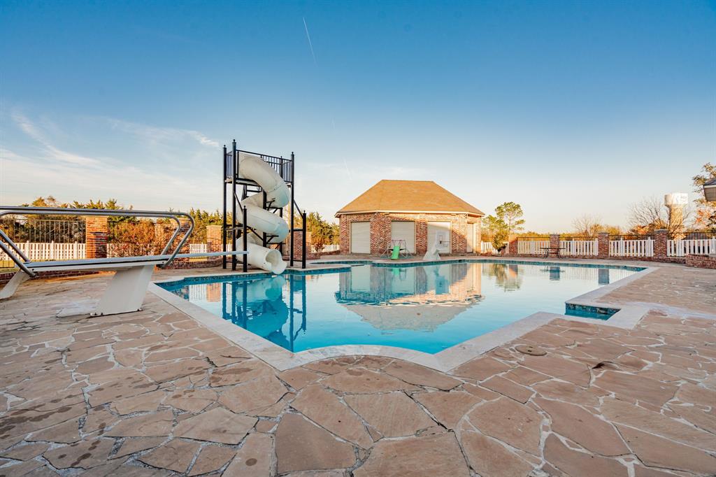 Oaks Of Buffalo Way - Residential