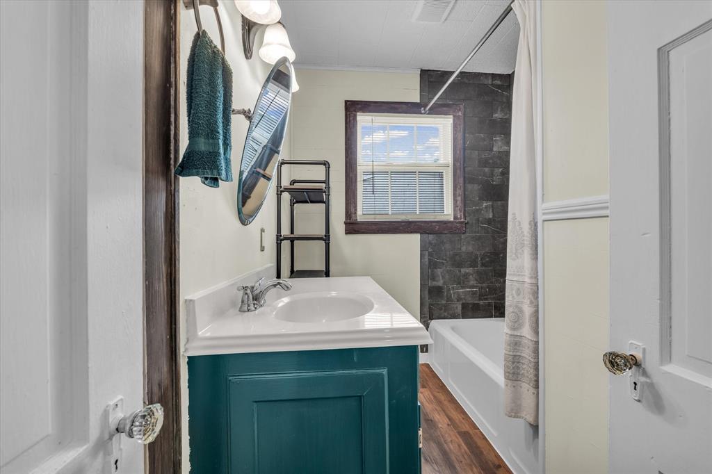 Mart Ot - Residential