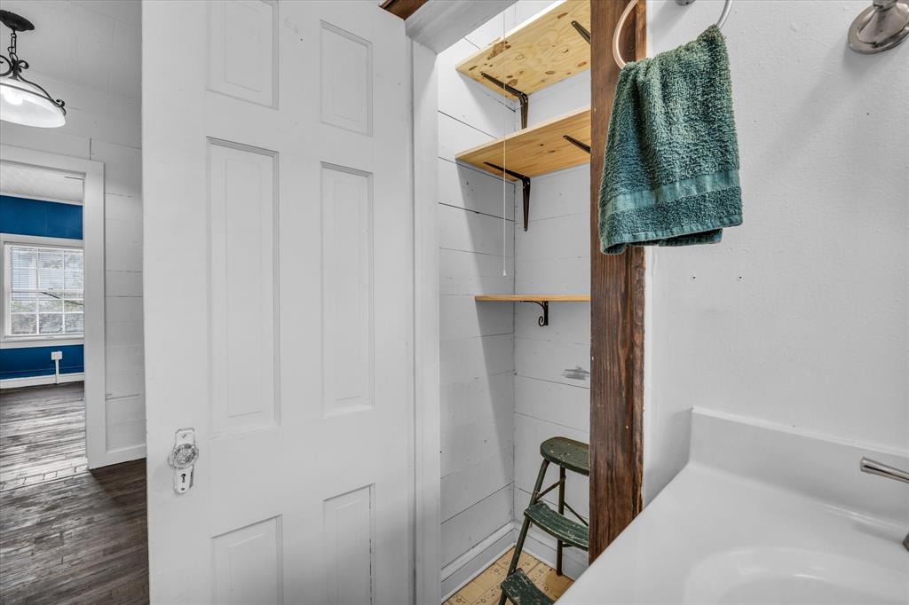 Mart Ot - Residential