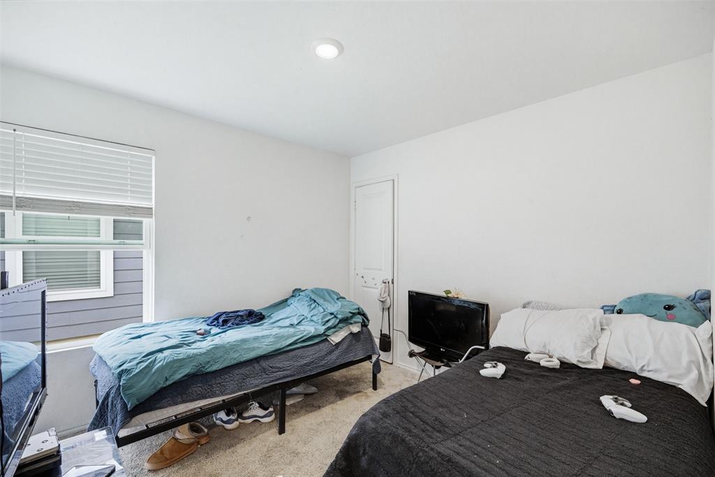 Risinger Court Condos - Residential