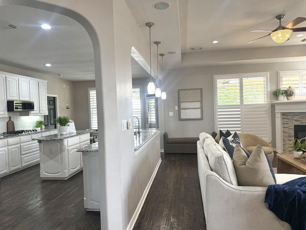 1552 Penny Lane