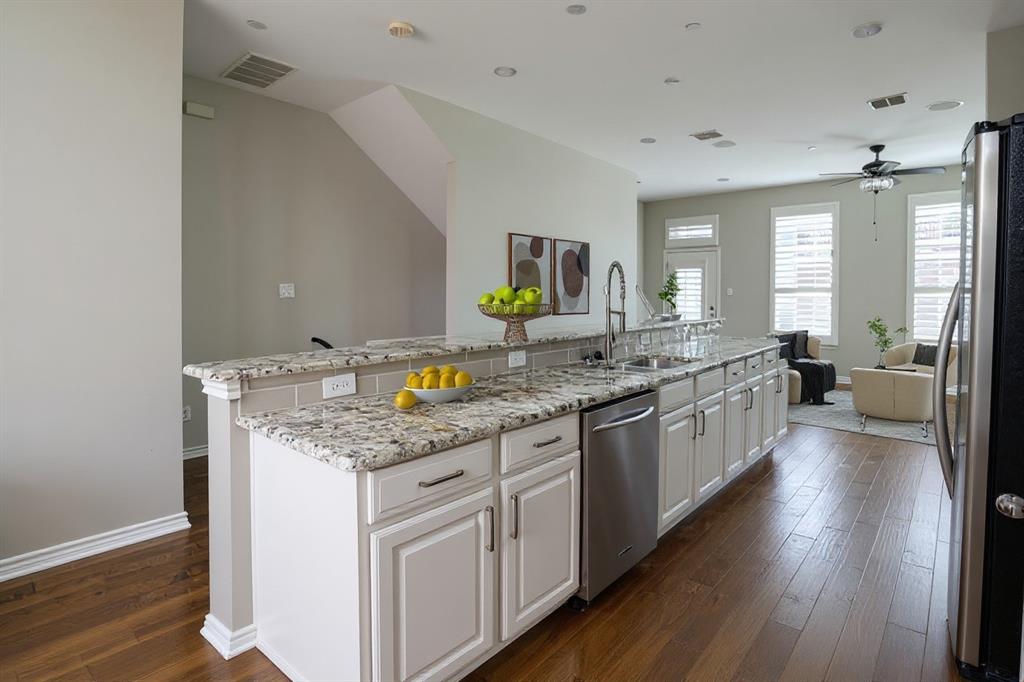 Townhomes Of District A Ph 01-11 - Residential