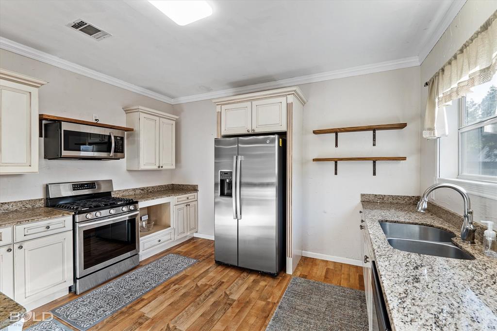 BROADMOOR - Residential