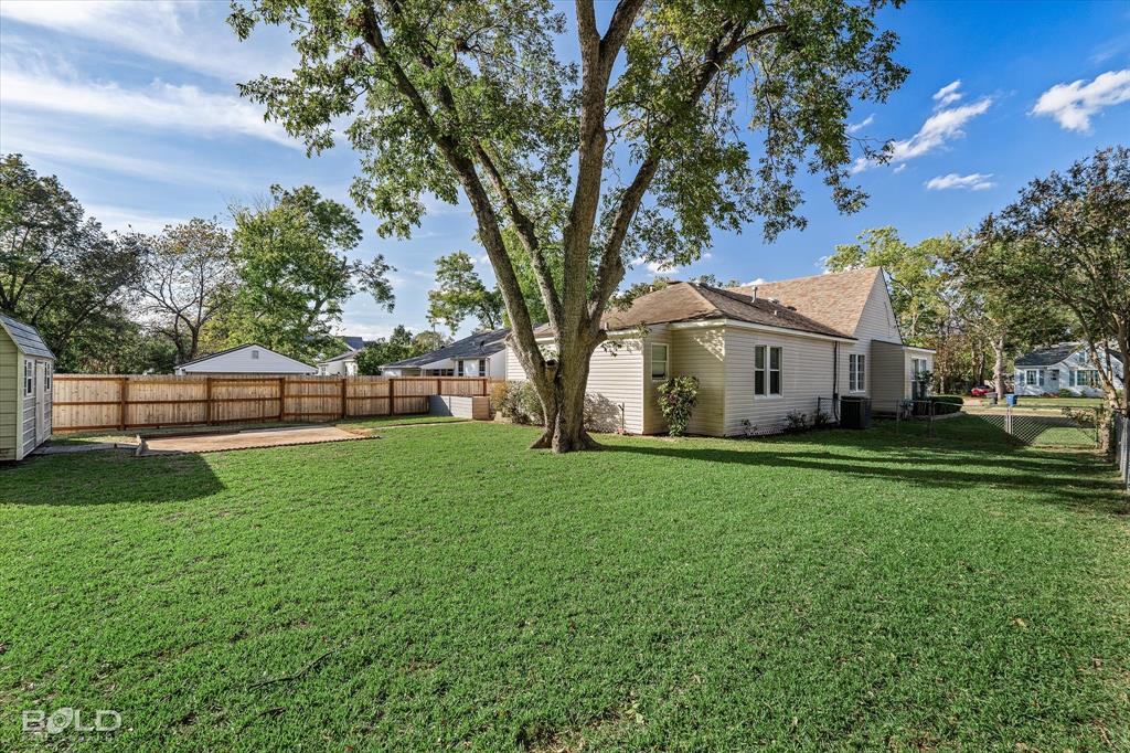 BROADMOOR - Residential