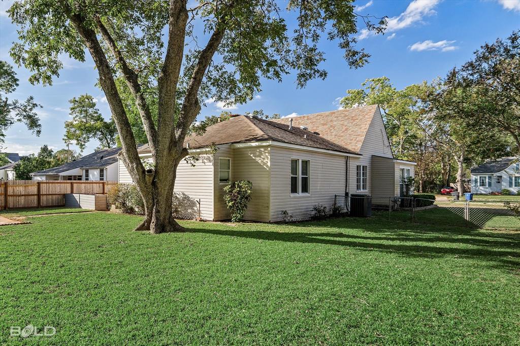 BROADMOOR - Residential