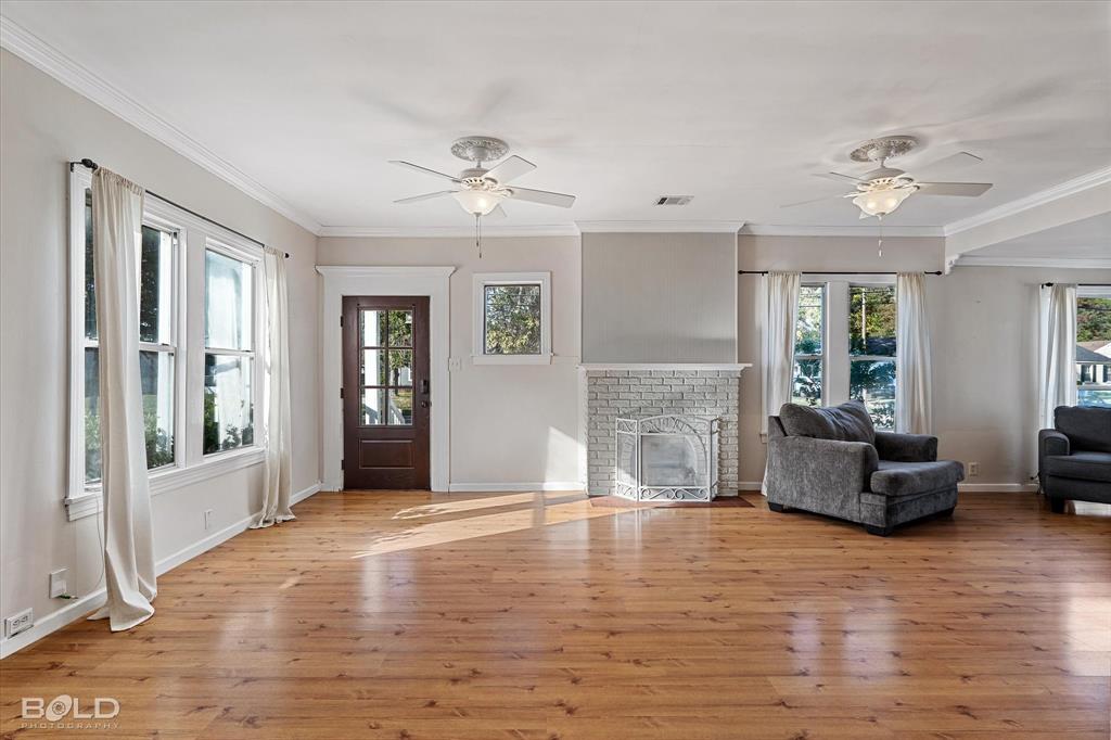 BROADMOOR - Residential