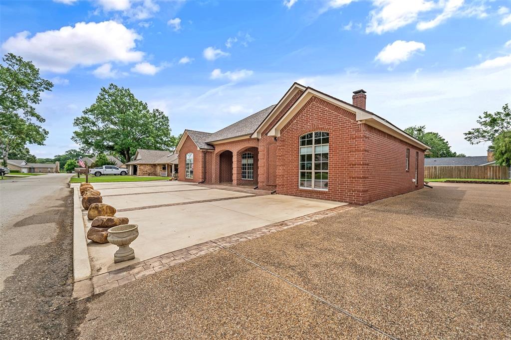 105 Holly Hill Lane