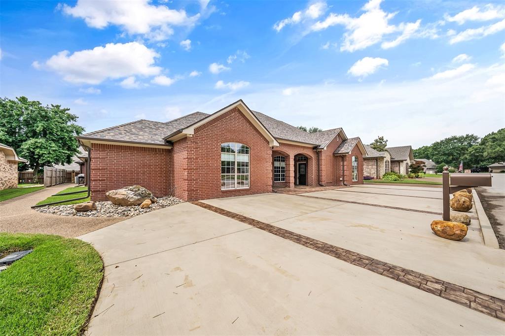 105 Holly Hill Lane