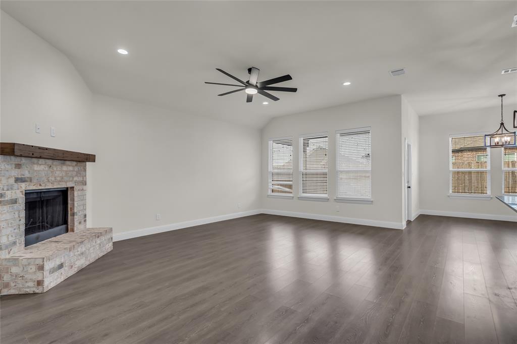 396 N Montague Street