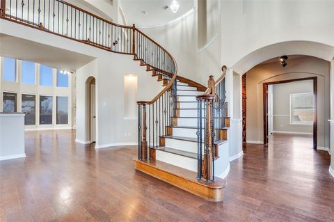 2260 Bald Eagle Way Grand Prairie TX 75052