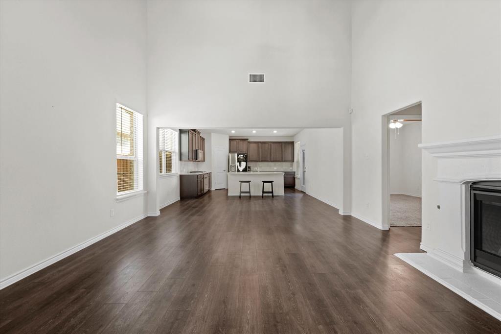 18117 Lakefront Court