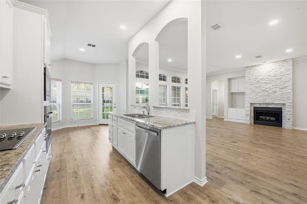 Flower Mound, Texas 75022, United States, 4 Bedrooms Bedrooms, ,2 BathroomsBathrooms,Residential,Pending,250993