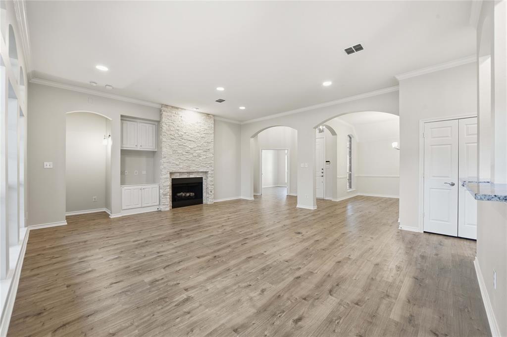 Flower Mound, Texas 75022, United States, 4 Bedrooms Bedrooms, ,2 BathroomsBathrooms,Residential,Pending,250993