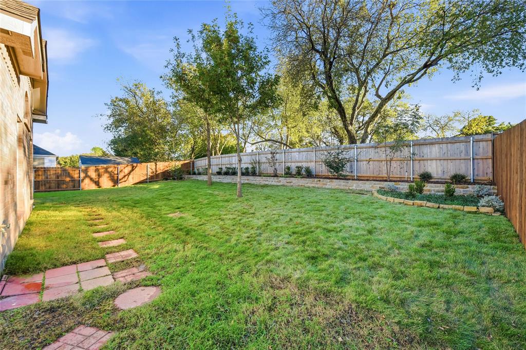 Flower Mound, Texas 75022, United States, 4 Bedrooms Bedrooms, ,2 BathroomsBathrooms,Residential,Pending,250993