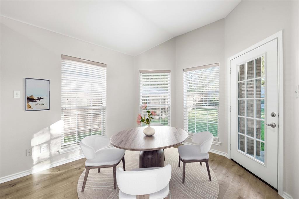 Flower Mound, Texas 75022, United States, 4 Bedrooms Bedrooms, ,2 BathroomsBathrooms,Residential,Pending,250993