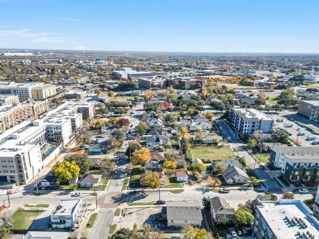 Dallas Land & Loan 02 - Commercial Sale