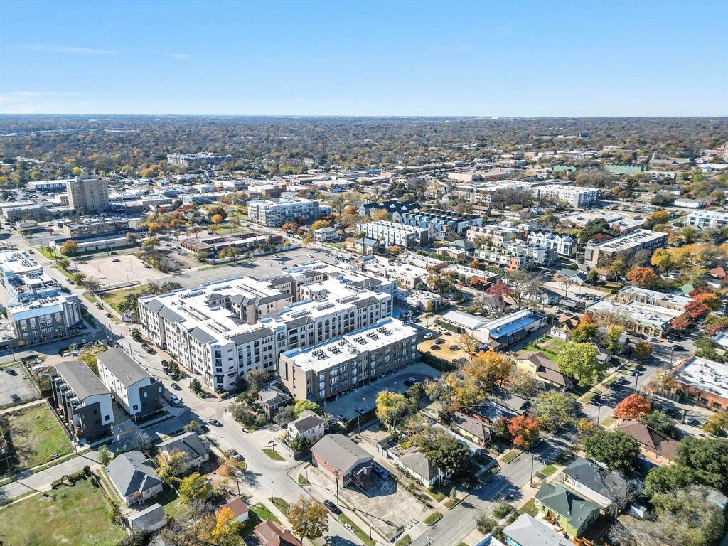 Dallas Land & Loan 02 - Commercial Sale