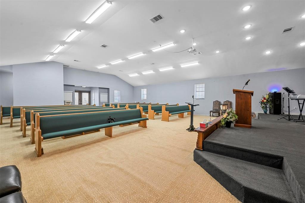 Dallas Land & Loan 02 - Commercial Sale