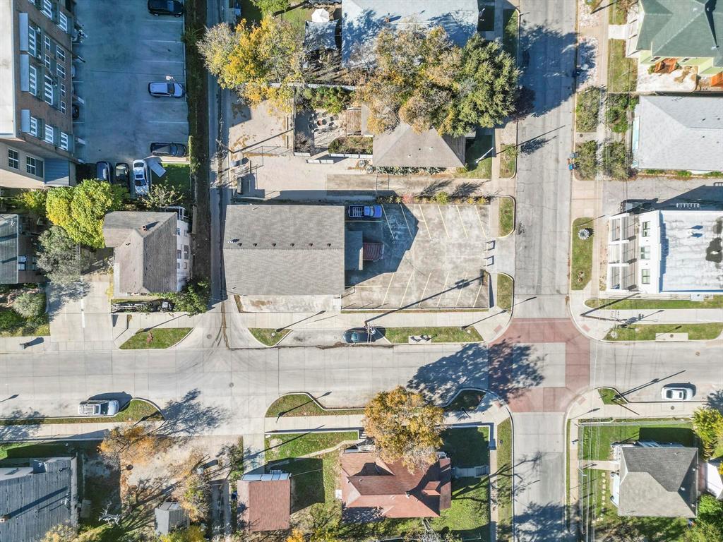 Dallas Land & Loan 02 - Commercial Sale