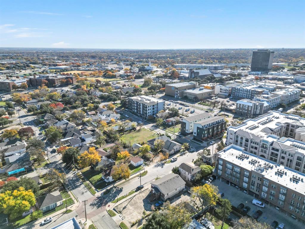 Dallas Land & Loan 02 - Commercial Sale