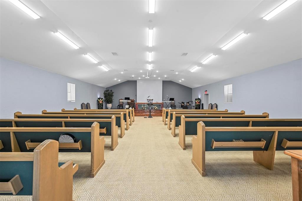 Dallas Land & Loan 02 - Commercial Sale