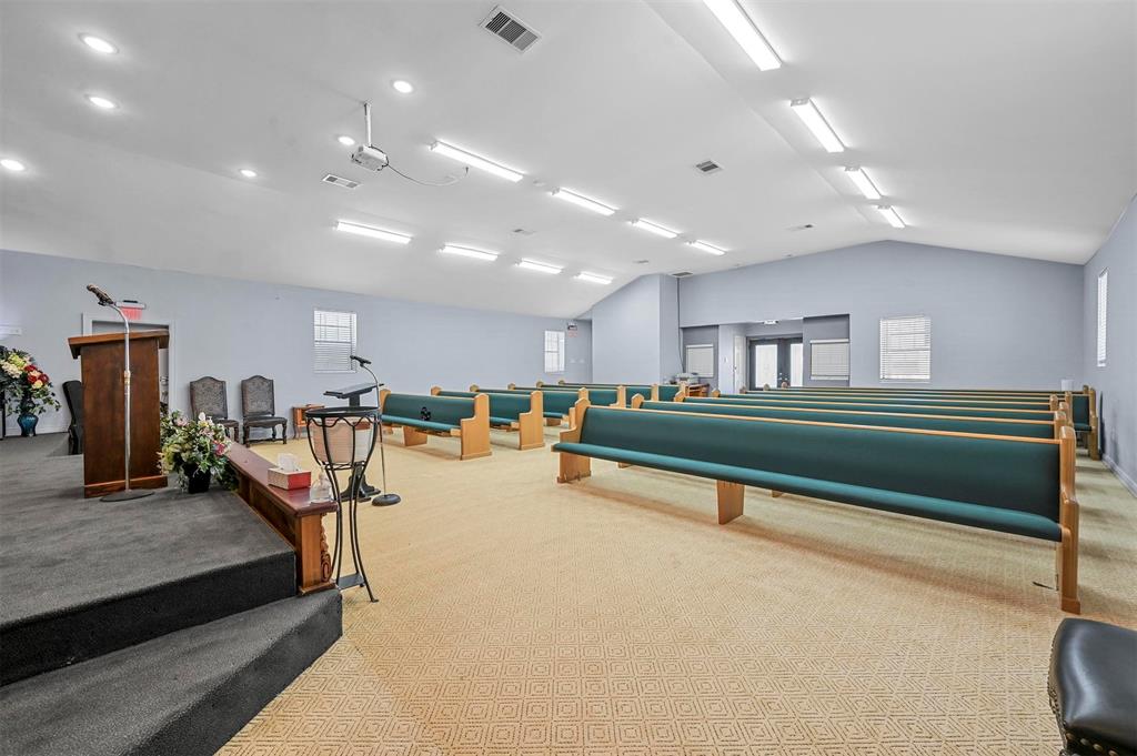 Dallas Land & Loan 02 - Commercial Sale