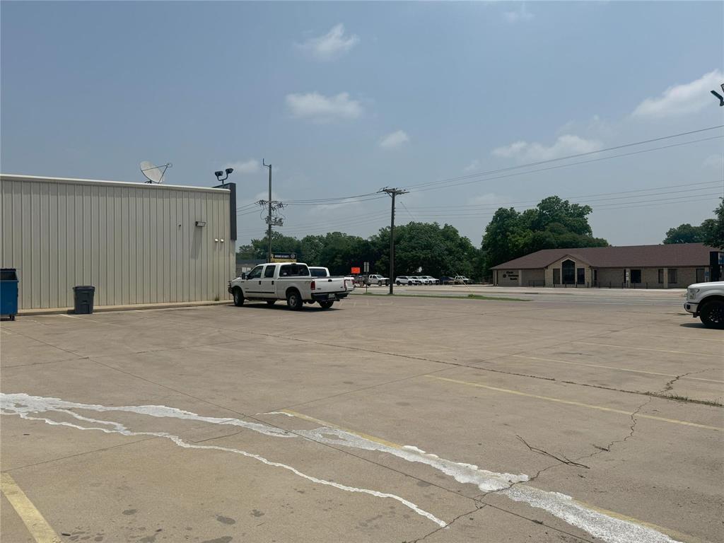Central Deleon - Commercial Sale