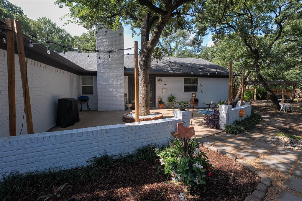 2005 Burleson Retta Road
