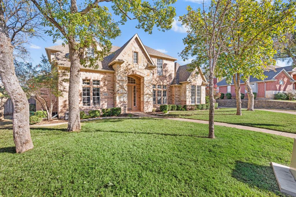 2002 Munro Park Avenue