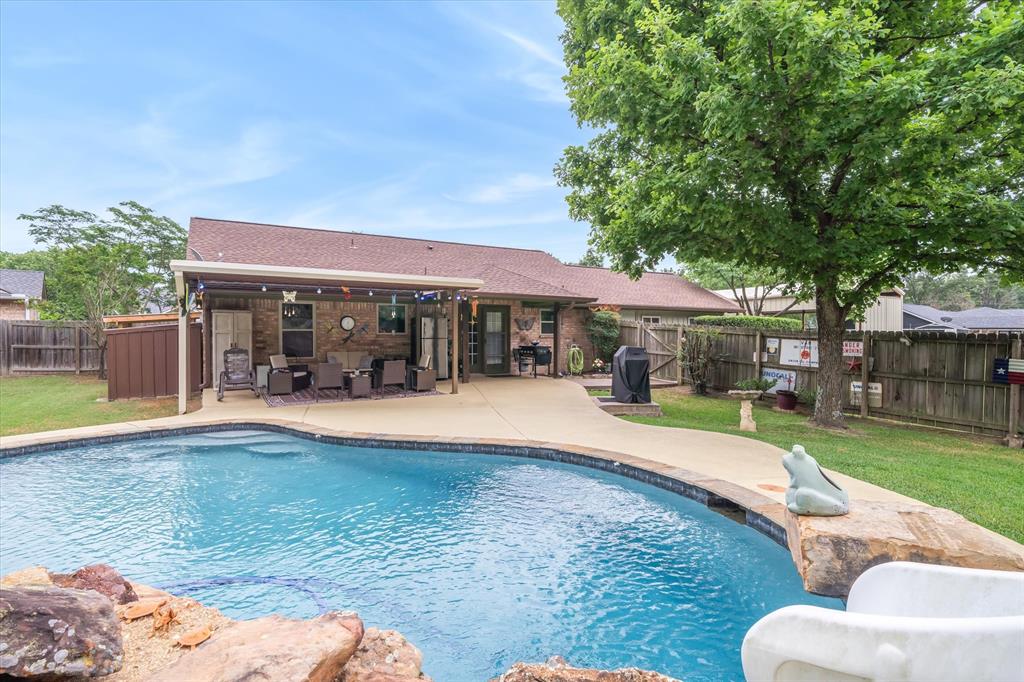 111 Dogwood Place