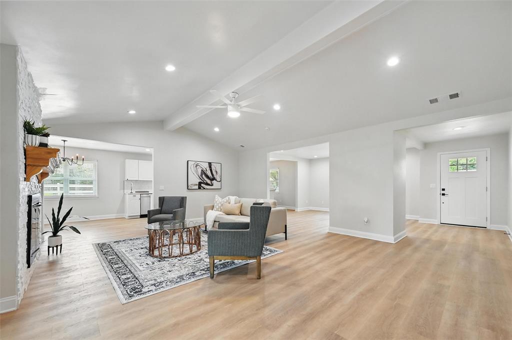 342 Willow Wood Street
